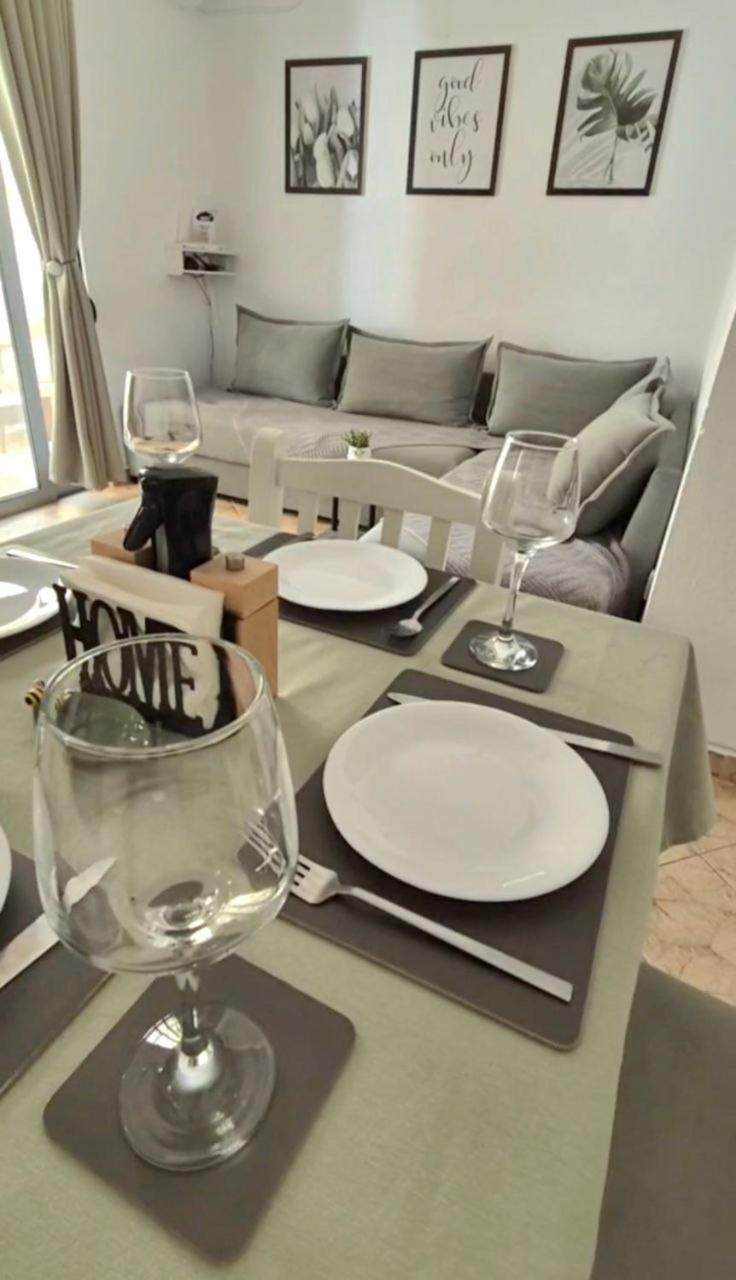 Happy Apartment Sarandë Esterno foto