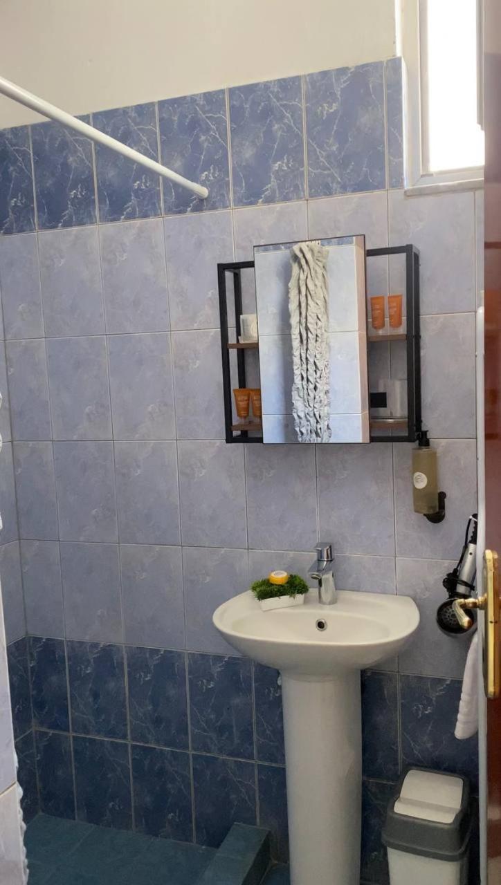 Happy Apartment Sarandë Esterno foto