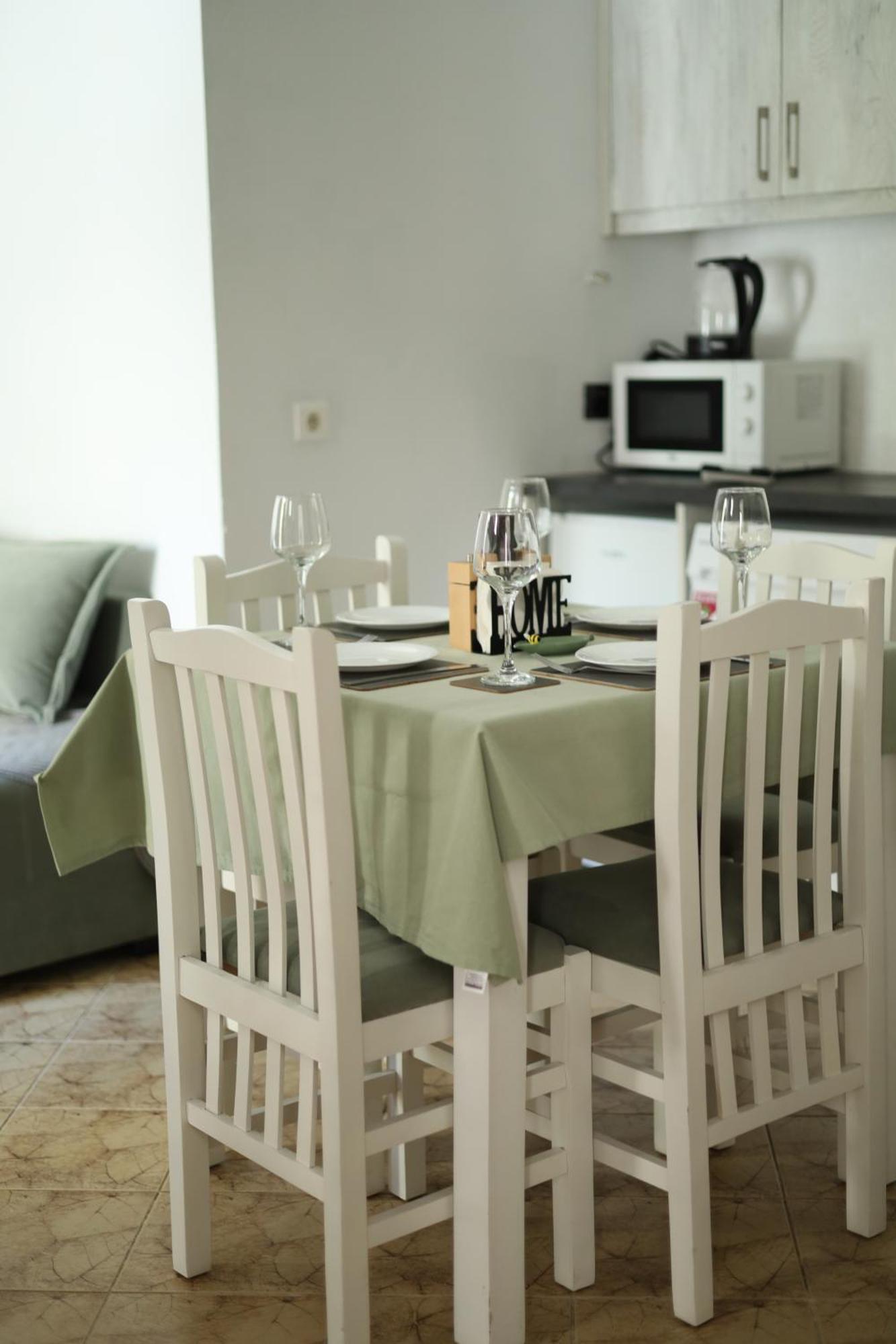Happy Apartment Sarandë Esterno foto